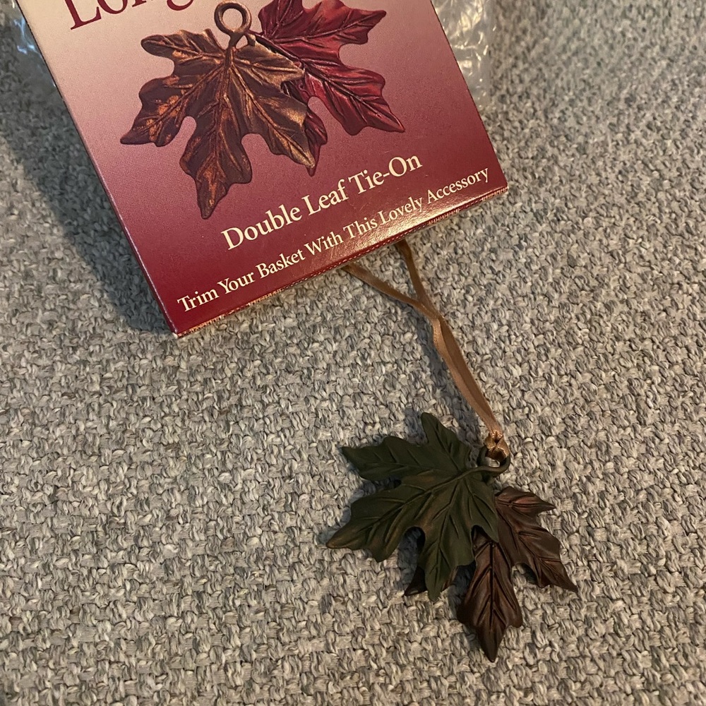 Longaberger Double Leaf Tie-on